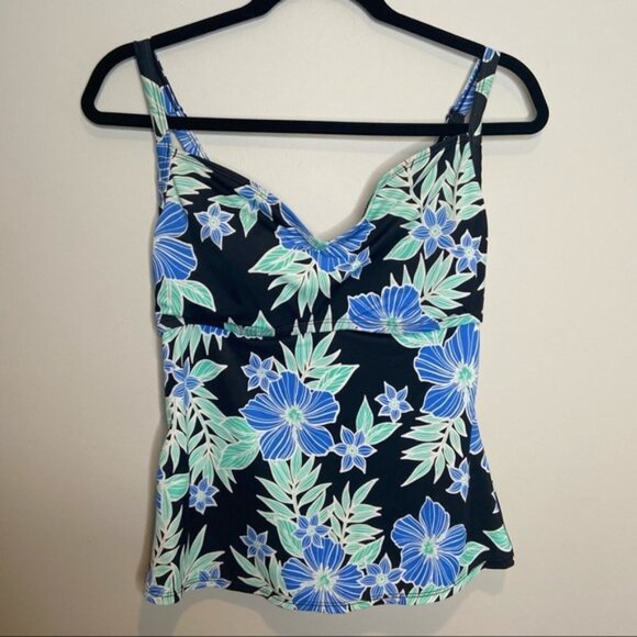 Woman‎ floral swim top size 34/DD - Picture 1 of 11